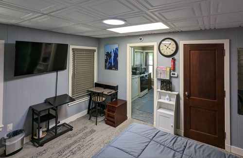 Kalamazoo House | Privy Cozy Studio #1