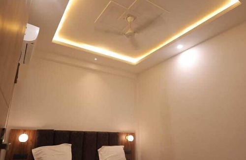 Vrindavan House | PriyaKunj Dham Guest House