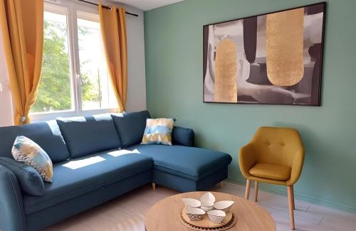 Saint-Honore - Jeanne d'Arc Apartment | Proche CHU - 4 couchages - Parking gratuit - Local vélo