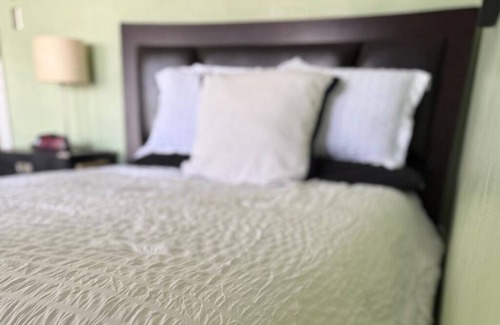 Upper Darby House | Professional & Student-Friendly 20 min from Philly