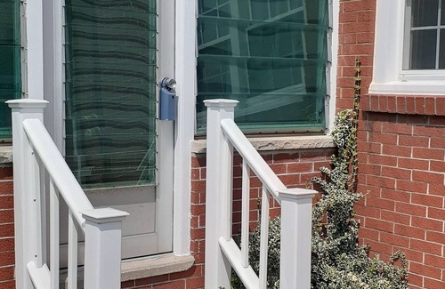 Bay City House | Professionals, this is your place!