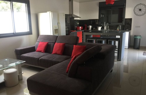Le Centre Villa | Profiter de L'extèrieur Avec Cette Villa