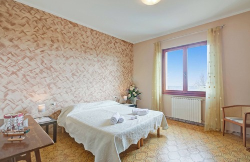 Puegnago del Garda Apartment | Profumo Del Garda hilly area and lake vie, Puegnago sul Garda, Italy