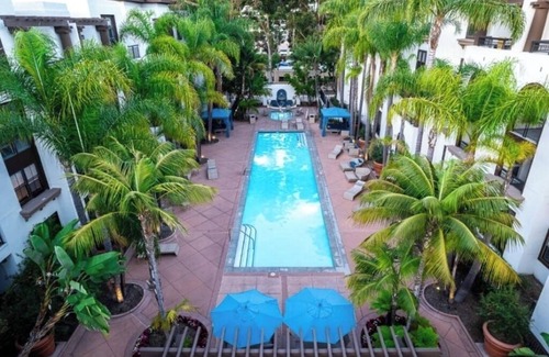 Mission Valley East Apartment | Promenade Rio Vista: 1BR Light-Filled Retreat – Mission Valley, San Diego