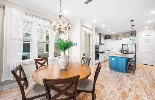 Panama City Beach House | Prominence 30A | Golf Cart + Bikes | 2 Pools