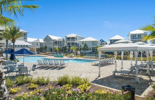 Santa Rosa Beach House | Prominence on 30A Hakuna Matata - Next to the Pool! Free Golf, Sleeps 10