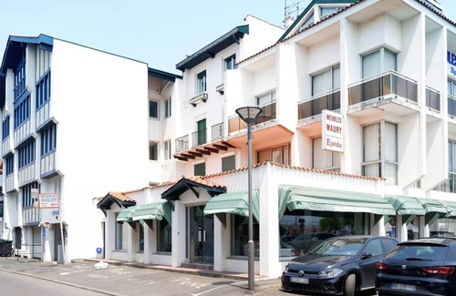 Saint-Jean-de-Luz City Center Apartment | PROMO 50% from 24 to 31. 08. 2019 Renovated apartment, quiet downtown