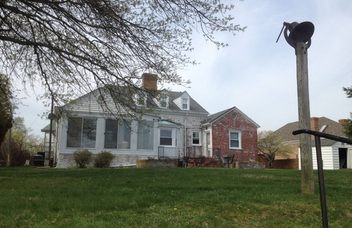 Tappahannock House | PROMO 8.20% WEEKLY AND 27.71% MONTHLY DISCOUNT!nRelax on the Rappahannock