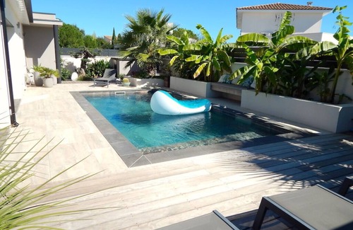Teyran Villa | PROMO Beautiful contemporary air-conditioned villa with swimming pool