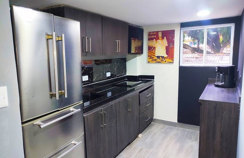Zona Rosa Apartment | $ PROMO $ Big Rooftop Apt 10 BDRM w/Pool @Poblado