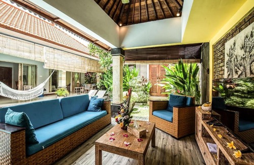 Kerobokan Villa | PROMO! Boho Chic 3BR Private Pool Villa with Bath tubs & Hammock in Seminyak