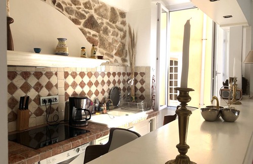 Old Town Apartment | Promo:Charming apartment, old St-Tropez, near church, la Ponche, 2 beds
