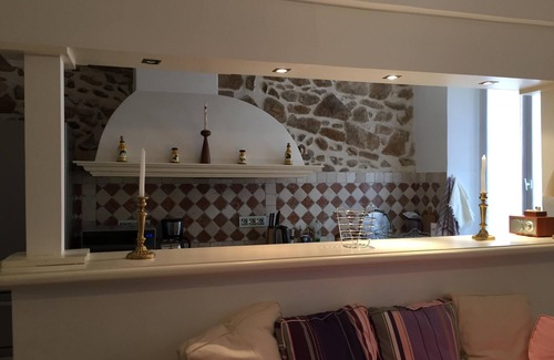 Old Town Apartment | Promo:Charming apartment, old St-Tropez, near church, la Ponche, 2 beds