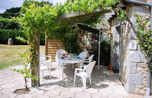 Boqueho House | PROMO House private indoor pool 29° sauna. Summer private indoor and outdoor pools