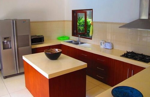 Central Seminyak Villa | Promo Rate Seminyak Prime Location Suitable for Big Family