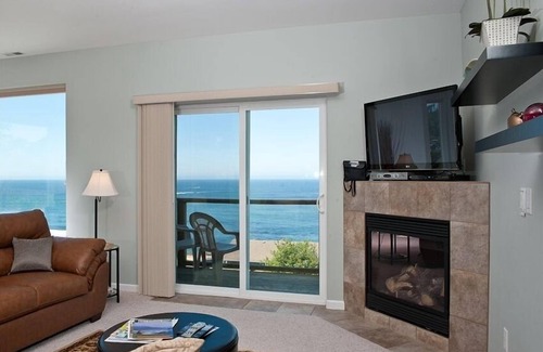 Depoe Bay Condo | Promo! Stunning Ocean Views~Top Floor Condo w/Free Wifi, HDTV and Much More