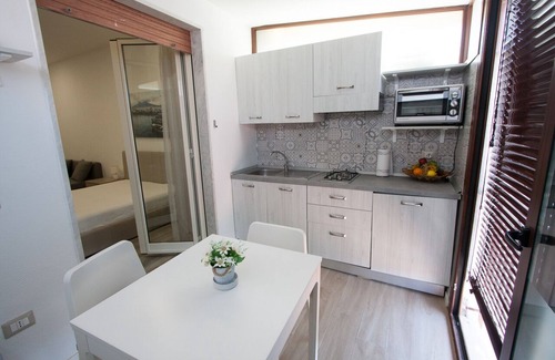 San Lazzaro Apartment | PROMOTION Holiday home Mareluna, studio apartment in the center of Agerola