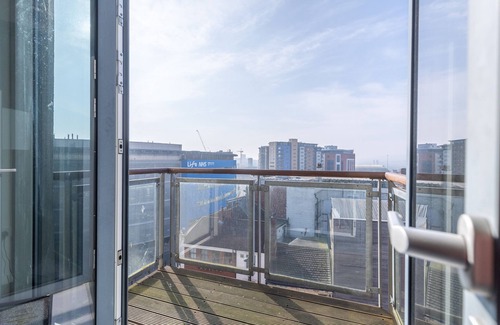 Newcastle-upon-Tyne Apartment | Properties Unique | Waterloo