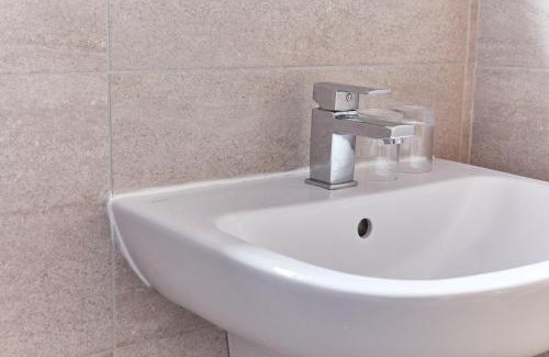 Jesmond House | Properties Unique Dene Rooms - Single Room