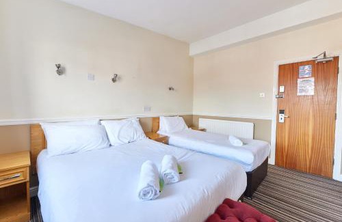 Jesmond House | Properties Unique Dene Rooms - Family Room