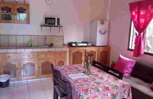 Jinotepe House | Property on the edge of town, in a lush garden.