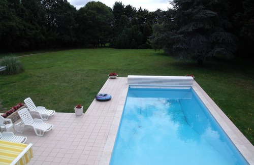 Concarneau Villa | Property with heated pool, between the countryside and the sea, sleeps 12