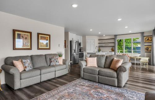 Fish Creek House | Prosecco by Simple Life Rentals