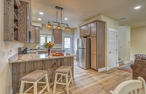 Rockerville Condo | Prospector's Retreat-Near Mt. Rushmore - This two-bedroom condo is your perfect home base for adventure and relaxation. Just minutes from Mount Rushmore, Crazy Horse Memorial, Custer State Park, Sturgis, and the Badlands.