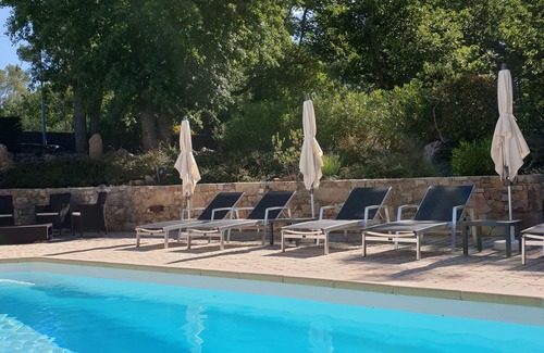 Seillans Villa | Provençal villa nestled in a green setting