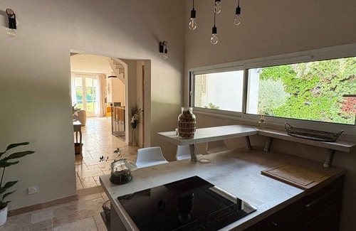 Aix-en-Provence Villa | Provencal country house with swimming pool 10 minutes from downtown Aix-en-Provence