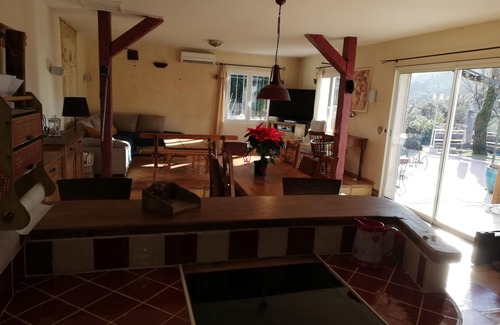 La Roquebrussanne Villa | Provencal villa in a quiet location overlooking the Massif de la Sainte Baume private pool