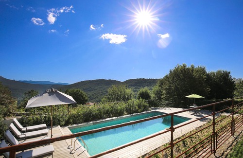 Le Bar-sur-Loup House | Provencal villa located in serene setting with panoramic views, sleeps 12