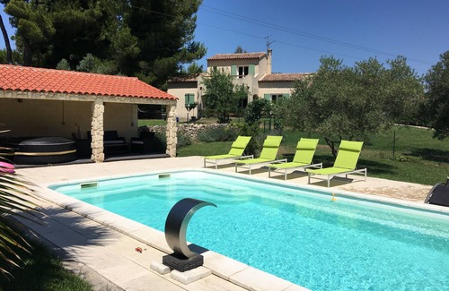 Velaux Villa | Provencal villa