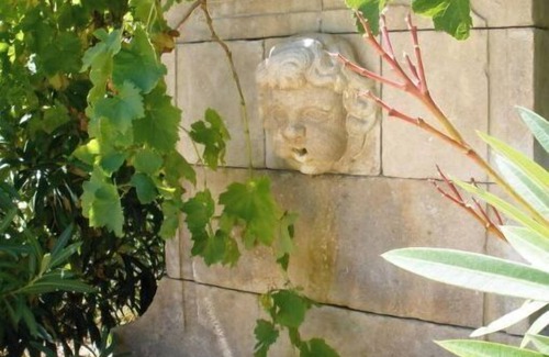 Ventabren Villa | Provencal villa of 250 m2 with swimming pool - 8 km from Aix en Provence for 8 people.