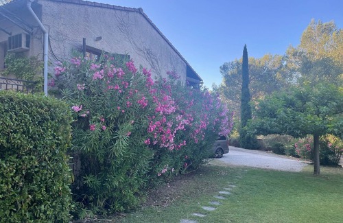 Gareoult Ski Chalet | Provencal villa with pool and large garden, ideal for families