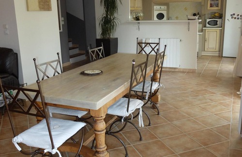 Rognonas Villa | Provencal villa with pool between Avignon and St Remy de Provence