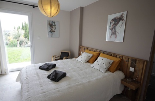 Grignan Villa | Provence-contemporary air-conditioned villa 6pers-plain pied-vue-private pool-3bed