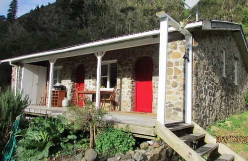 Solway Cottage | Provence Stone Cottage - Wairarapa Retreat with spring water and natural power