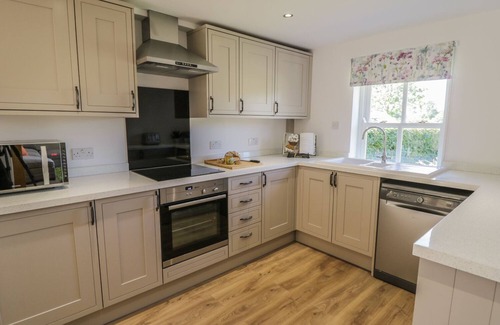 Scawton Cottage | PROVIDENCE COTTAGE, with a garden in Easingwold