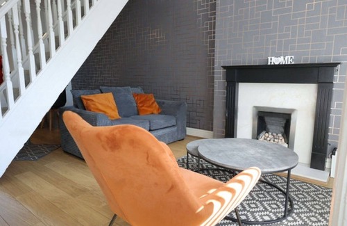 St George's Quarter Apartment | Providence Luxury Apartmentn9-minute drive to the Everton Football Club