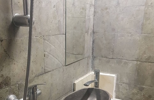 Duivendrecht House | Providing working+study contract+housing contract+ID is required