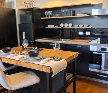 Geelong Apartment | Provincial Heritage CBD-Geelong