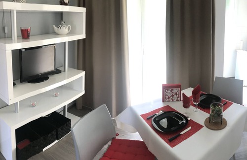 Saint-Gatien-des-Bois Apartment | PROXIMITY HONFLEUR WIFI PARKING SWIMMING POOL