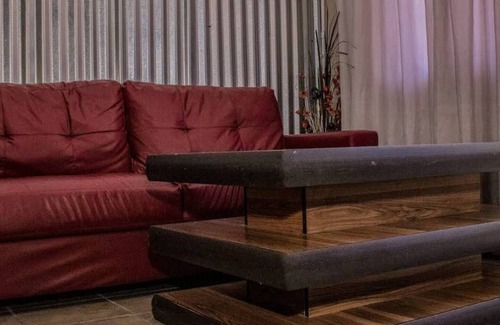 Nelspruit House | Proximity to Business Hubs – Ideal for Productivity and Relaxation!