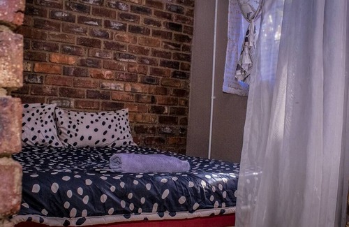 Nelspruit House | Proximity to Business Hubs – Ideal for Productivity and Relaxation!