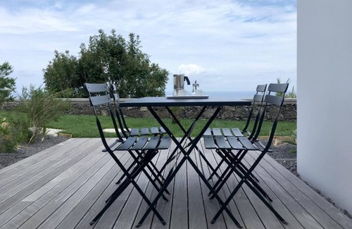 Nordeste House | Old Tea Factory - West House - Placed on a cliff with stunning views to the sea