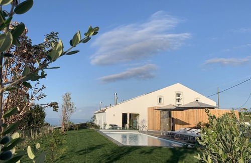 Nordeste House | Old Tea Factory - West House - Placed on a cliff with stunning views to the sea