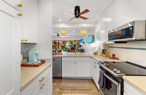 Downtown Lahaina House | Puamana 185-1 Townhouse - A private wellness retreat in a beautiful beachfront