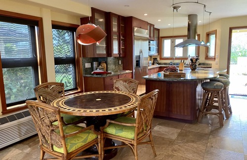 Historic Lahaina Front Street House | Puamana Ocean Front Tropical Paradise 226-1