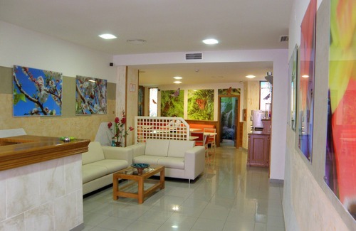 Nerja City Centre Hotel | Puerta del Mar